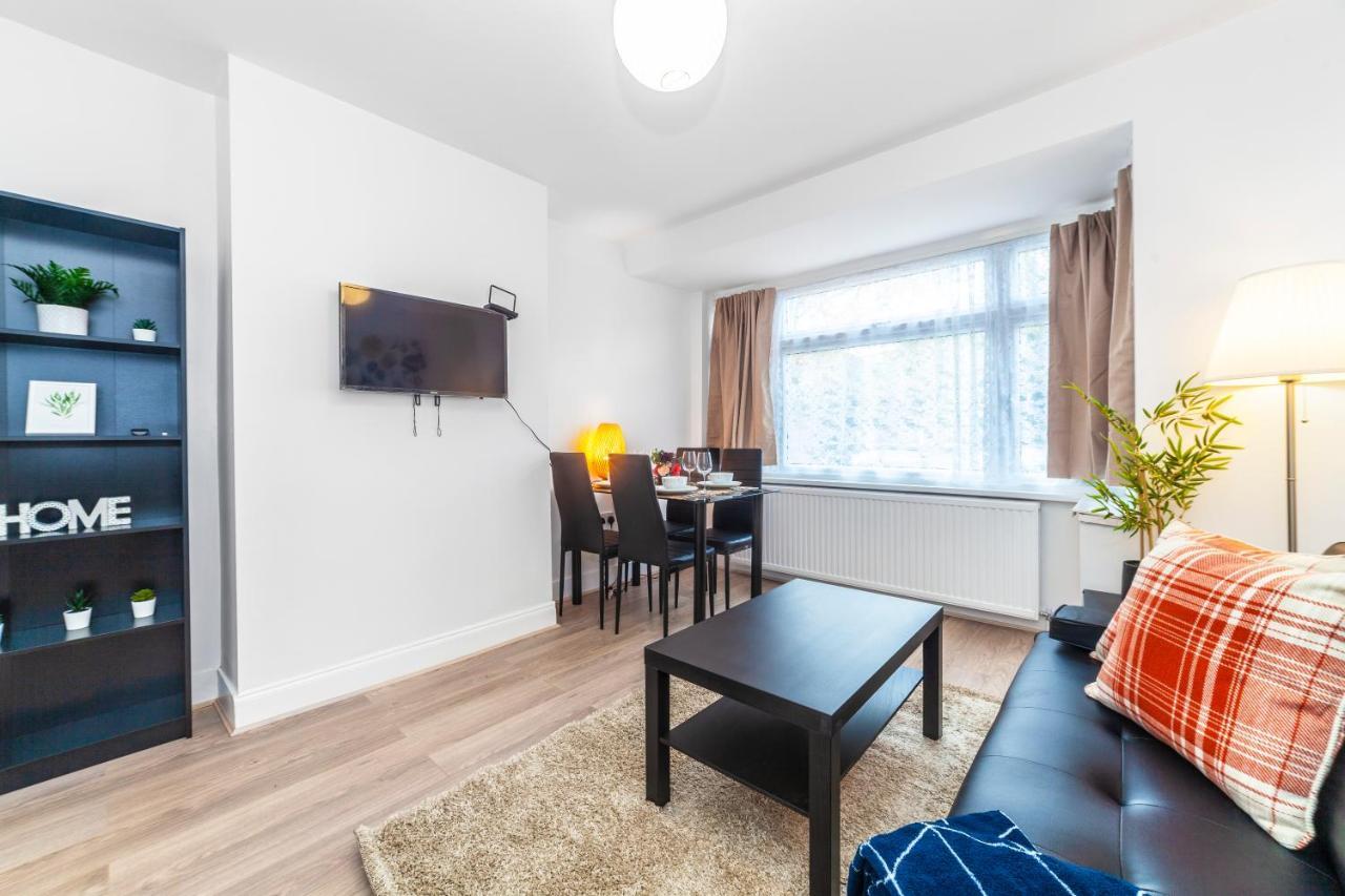 Autonomous 2 Bdr Apartment With Garden And Parking Enfield Εξωτερικό φωτογραφία