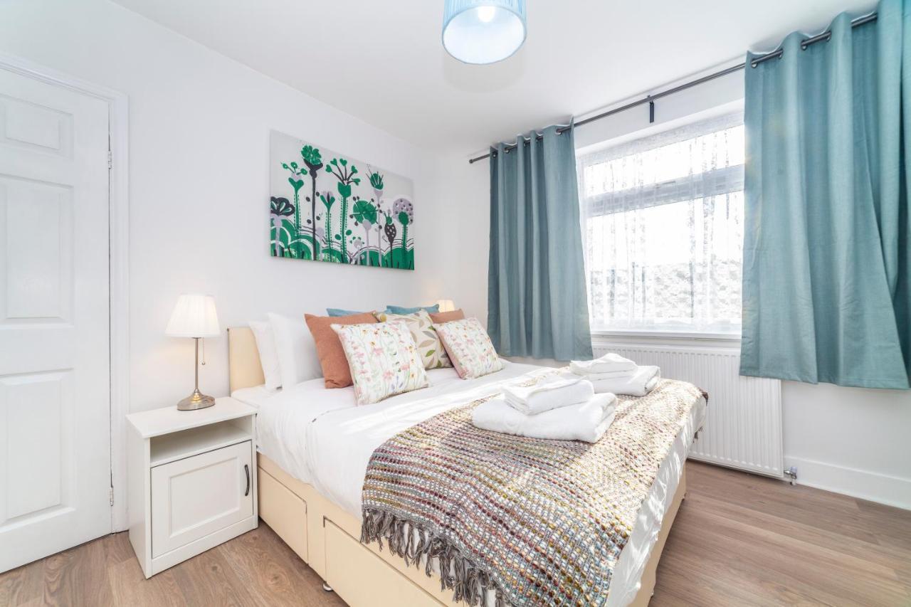 Autonomous 2 Bdr Apartment With Garden And Parking Enfield Εξωτερικό φωτογραφία