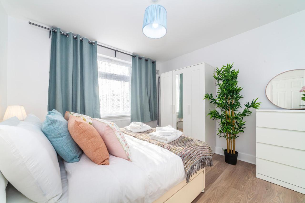 Autonomous 2 Bdr Apartment With Garden And Parking Enfield Εξωτερικό φωτογραφία